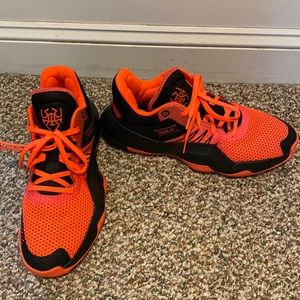 Adidas Donovan Mitchell’s D.O.N. Issue #1 Size 11 1/2 Sneakers